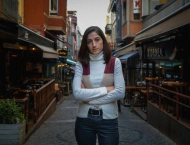 Μεσαλέ Τόλου: «Τίποτε δεν άλλαξε στη Τουρκία» δήλωσε η δημοσιογράφος που είχε φυλακιστεί από τις αρχές